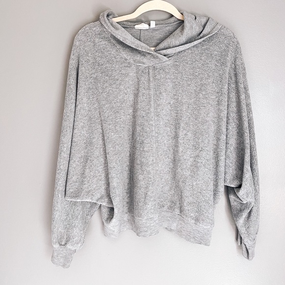 Out From Under- Janie Hoodie Sweatshirt - Picture 6 of 8